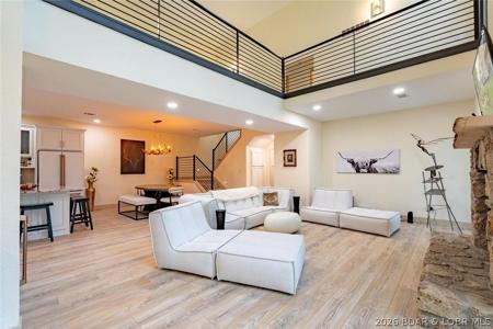 423 Hillside Road