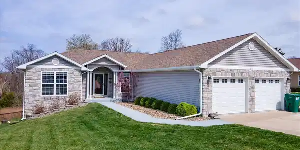 4715 Inlet Lane