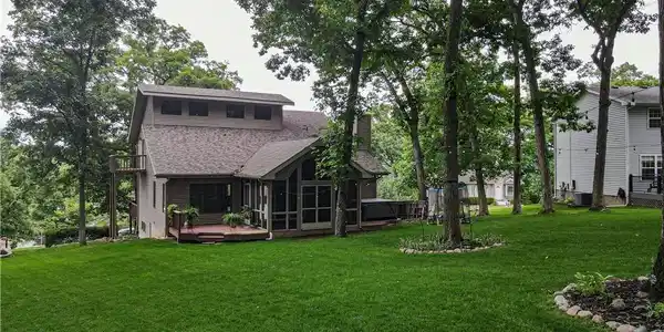 1294 Summit Circle