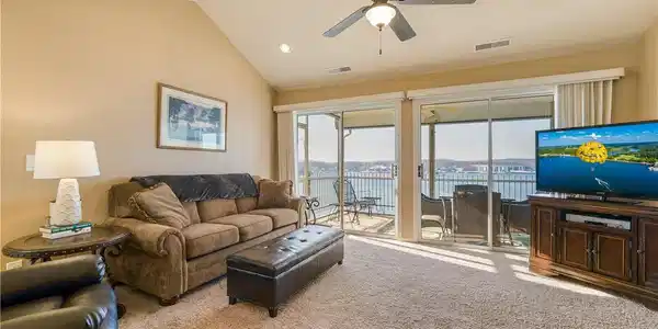 1103 W Harbour Towne Drive