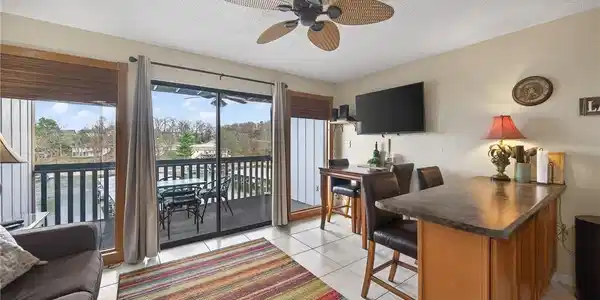 5655 Heron Bay