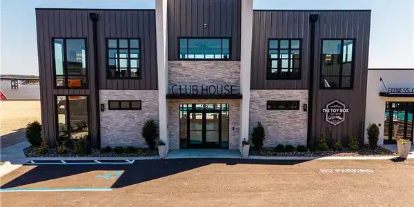 Image 3: Private Clubhouse- front view
