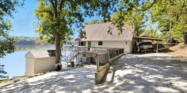 26250 Herring Court