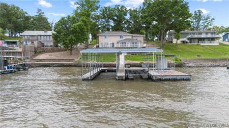 1843 Chimney Point