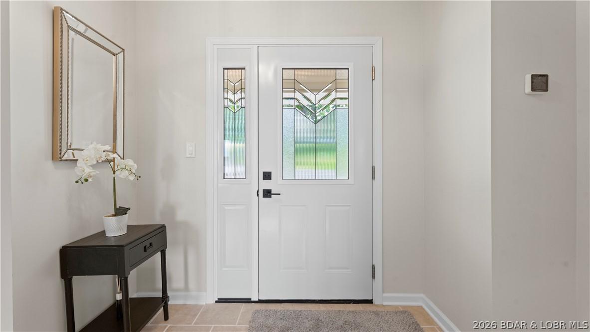 Image 4: Entry door