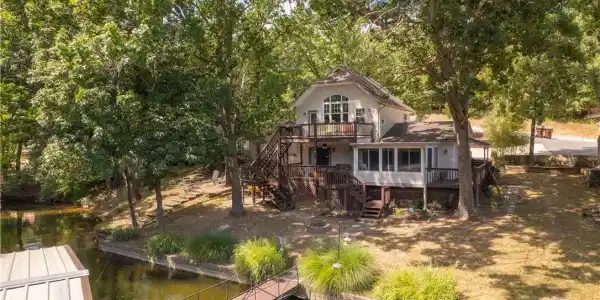 94 Clara Lyn Woods Drive