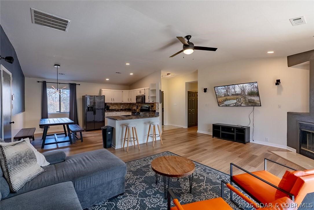Image 2: Open-Concept Living