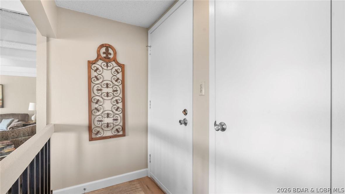 Image 2: Entry