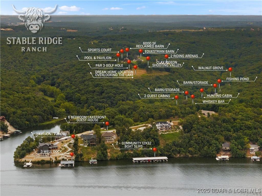 Image 2: 270 acre property with 2 custom built entrances wi