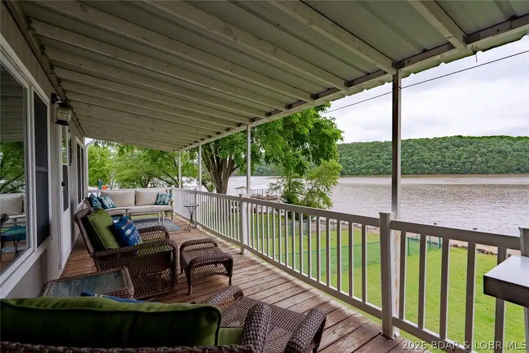 Image 1: full length deck to enjoy your morning coffee watc