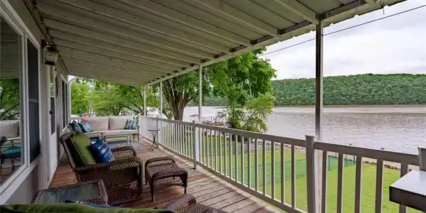 3135 Lick Creek Road