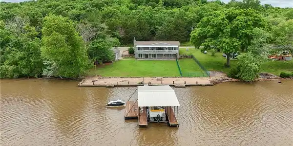 Image 3: 3135 Lick Creek Rd