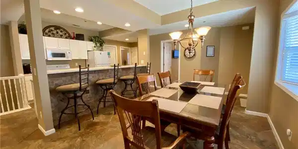 392 Palisades Condo Drive W