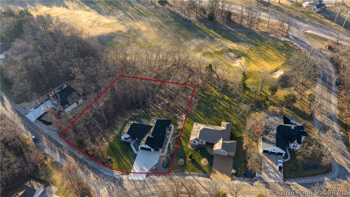 Image 2: Oversized lot-Almost an acre. (.80 acres)