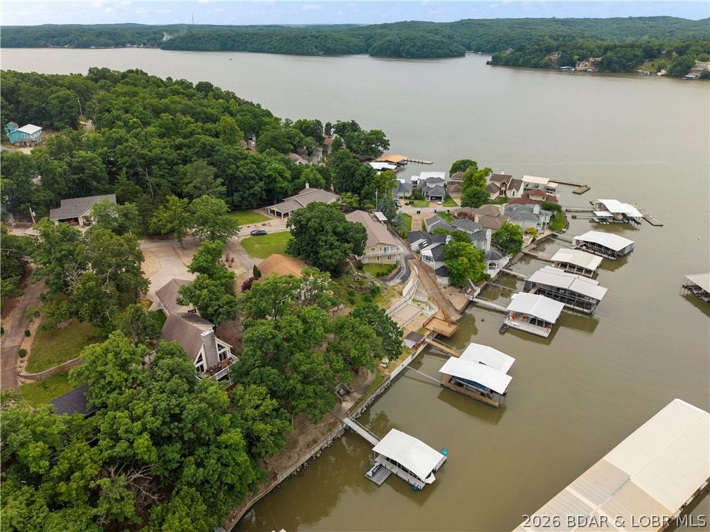 Image 4: Deepwater & protected cove location with big main