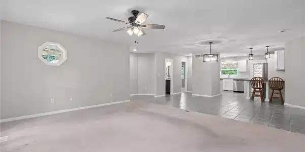 Image 3: Living Area