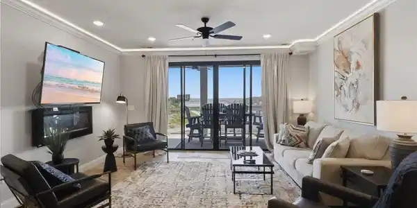 1065 Topsider Lane