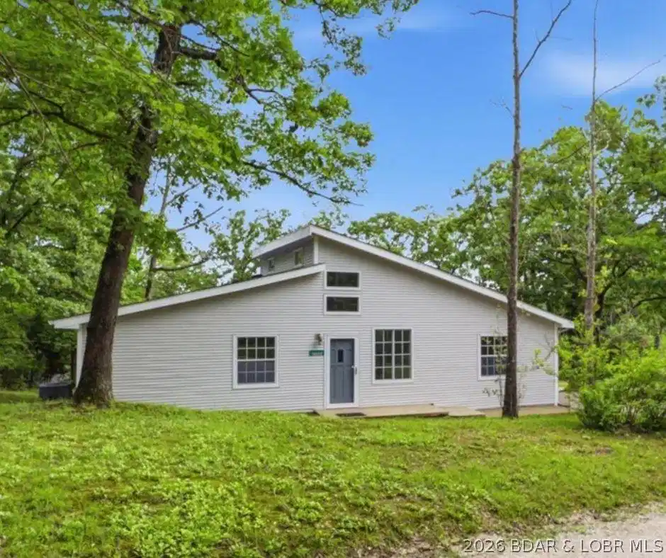 Image 1: 30602 Anchor Drive