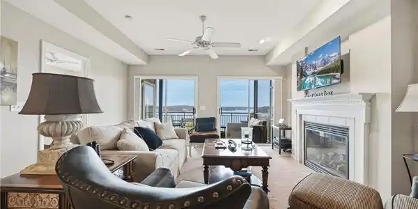 77 Palisades Lakeview Dr Drive
