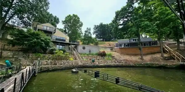 547 & 569 Sunrise Acres Point