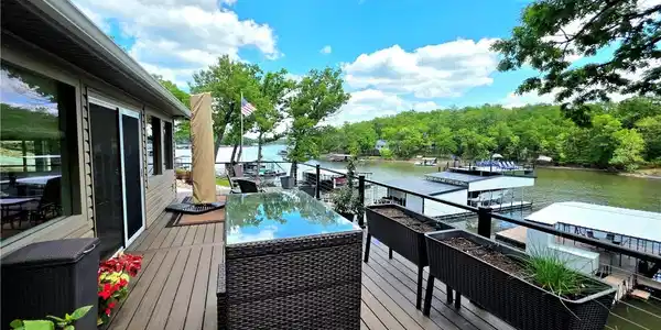 113 Oak Leaf