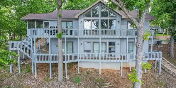 42 Rhine River Road