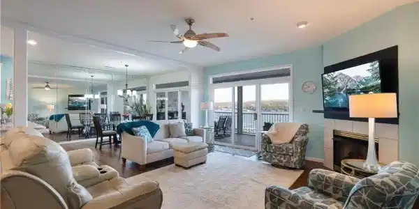 5450 Christopher Lane