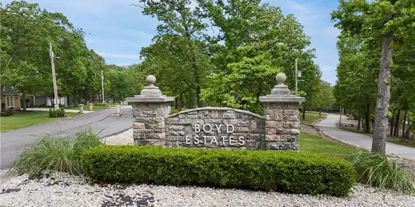 Image 3: Boyd Estates Home