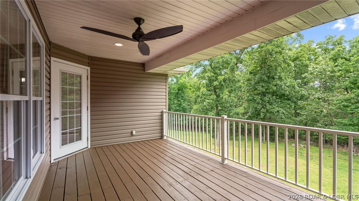Image 3: Nice Covered Deck