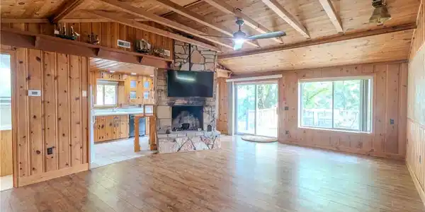 Image 3: Soaring Ceilings w/ Knotty Pine