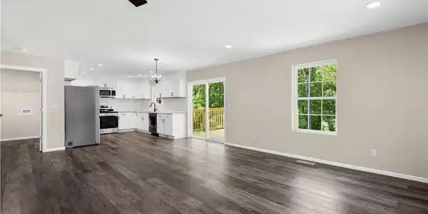 Image 3: Living Room to Kitchen