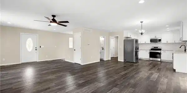 Image 4: Main Level