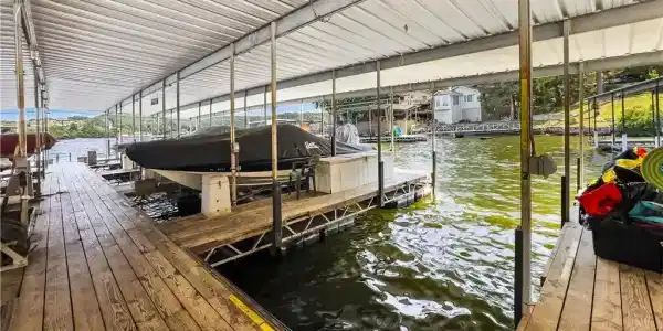 Image 4: Dock pic 4