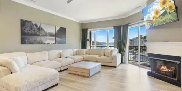 34 Bristol Bay Court