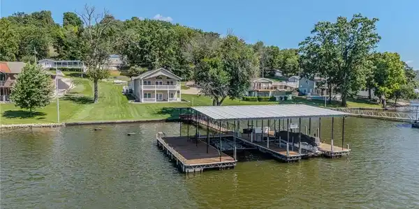 70 E Lakeview Acres Road