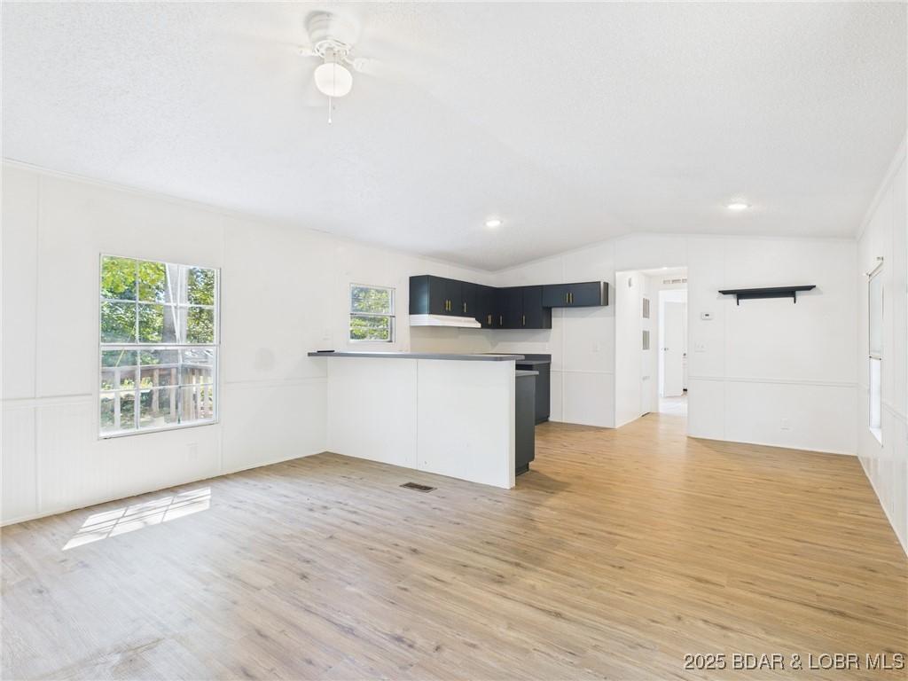 Image 3: open living room