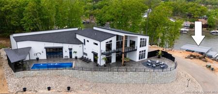 300 Beachnut Drive