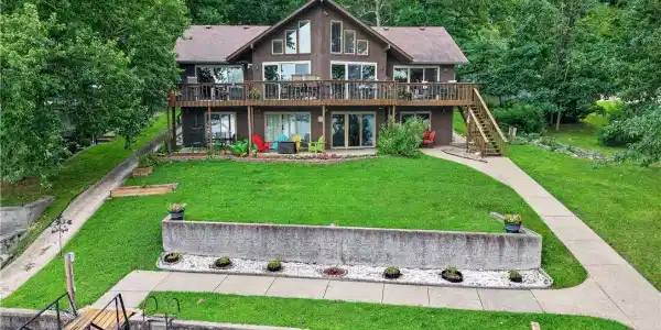 30072 Towering Oaks Lane