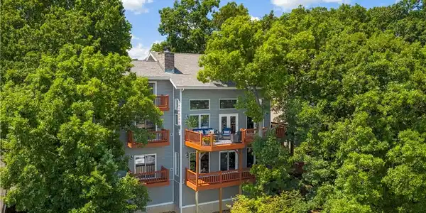 Image 3: 3 Levels of Deck Space!