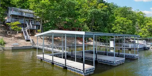 2813 Great Lake View Drive