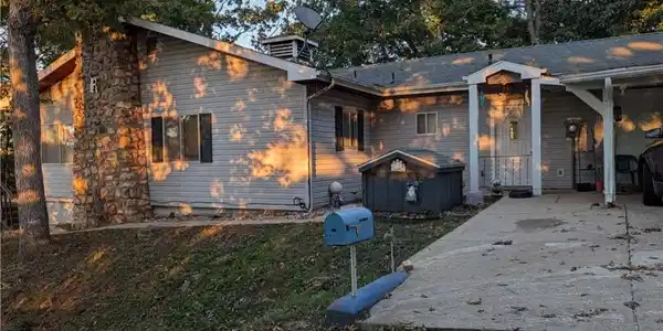 194 View Drive