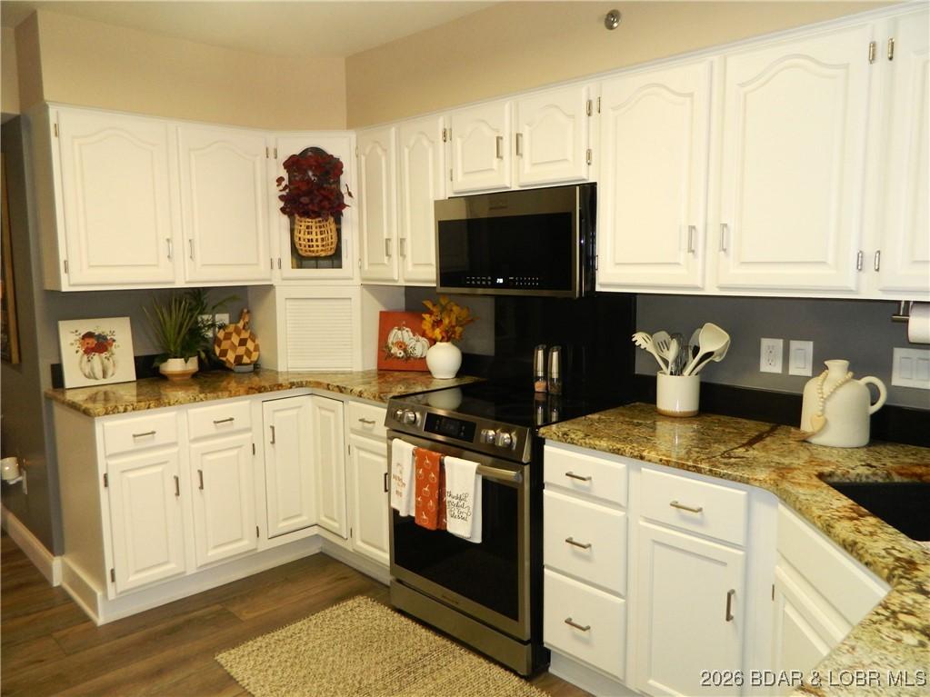 Image 4: Updated Kitchen