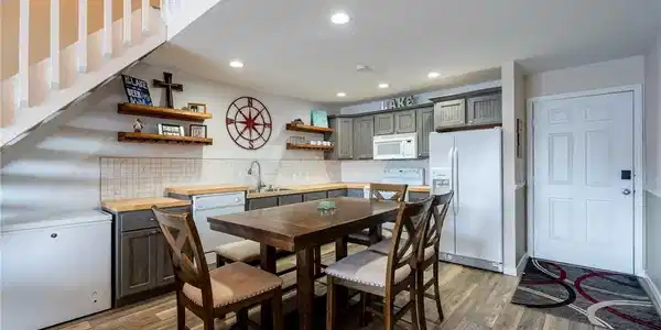 Image 4: Updated flooring and paint