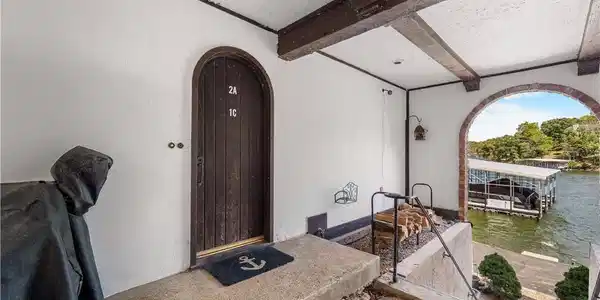 Image 4: 2 level