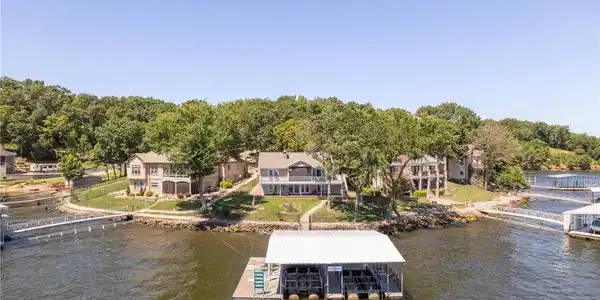140 Old English Point