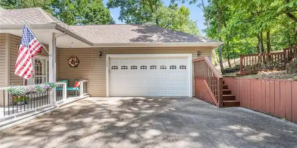 135 Brookshire Lane