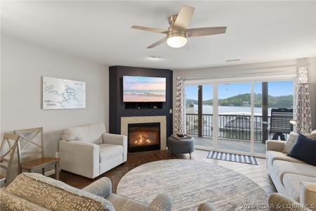 708 Clearwater Drive