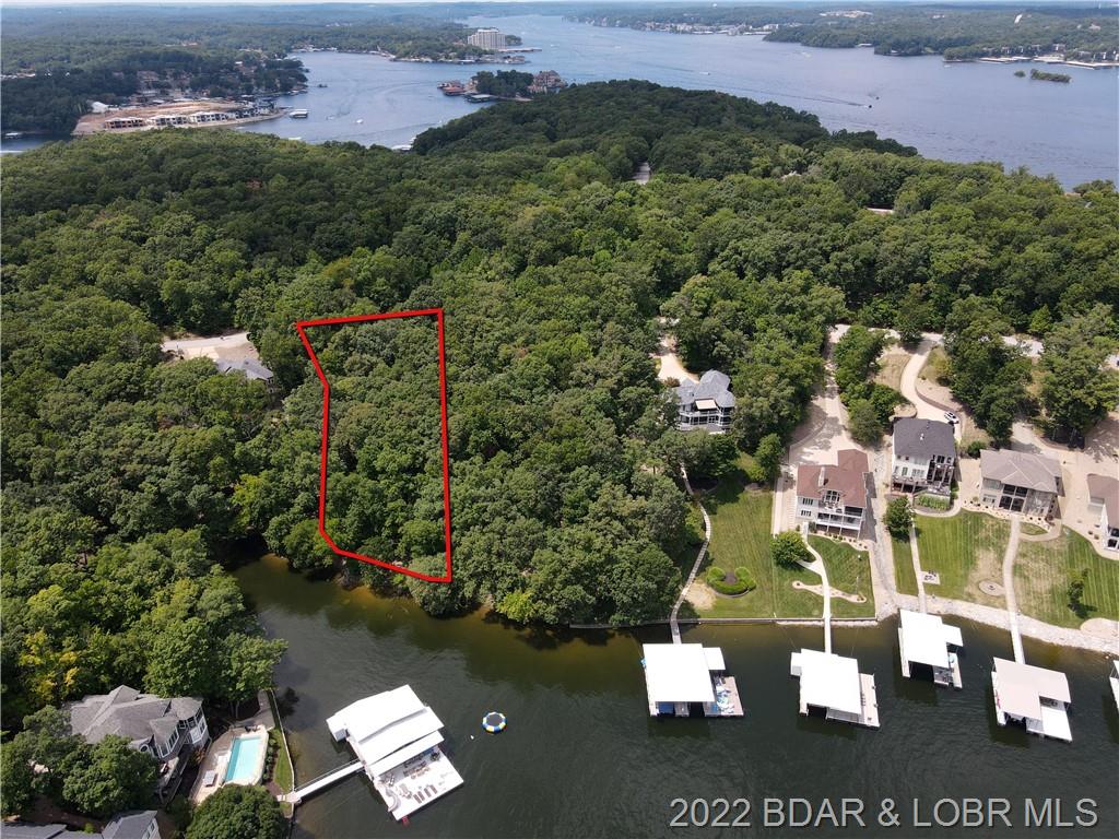 TBD Oak Drive, Sunrise Beach, MO lhrmls01288792