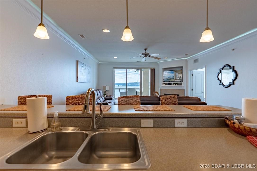 Image 2: Open and inviting
