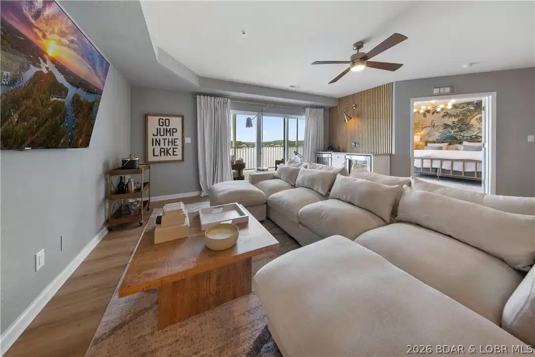 Image 1: Stunning finishings to compliment the panoramic la